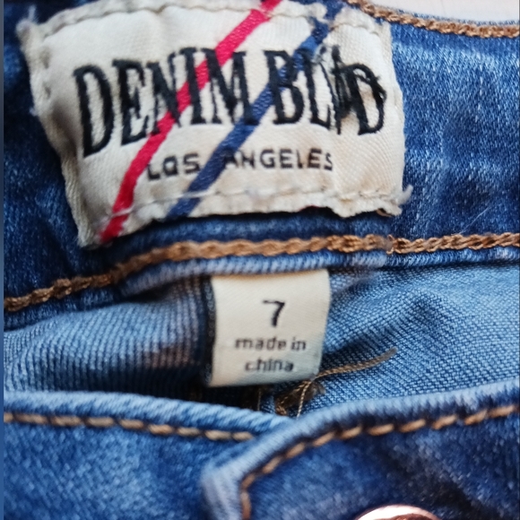 EUC Denim Blvd Los Angeles size 7 jeans - Picture 3 of 4